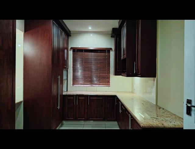 OFFICE PROPERTY TO RENT IN NORTHDENE